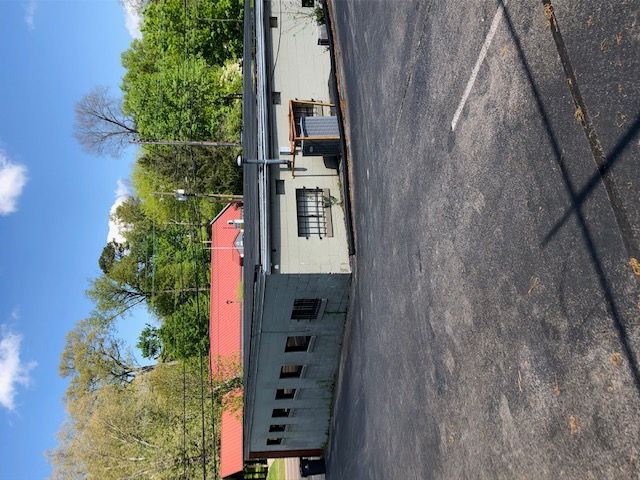 Fountain City Office Building on Broadway: 5344 N Broadway St, Knoxville, TN 37918